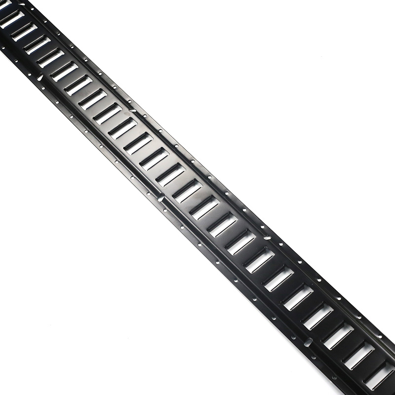 Upínacia koľajnica E-Track